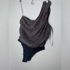 New lulus grey one shoulder bodysuit